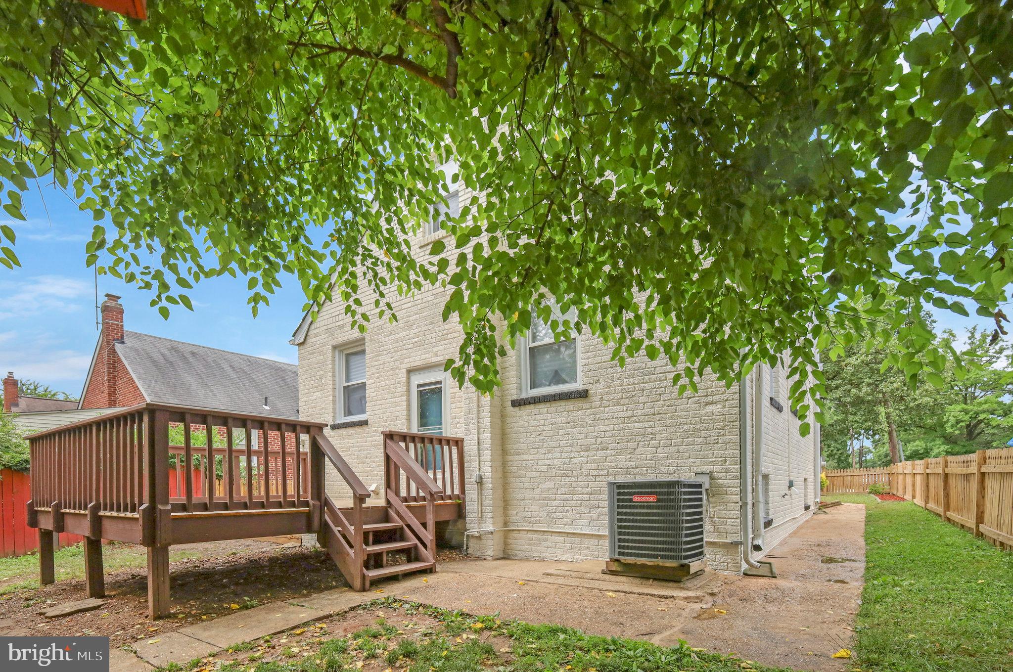 BRENTWOOD - Residential