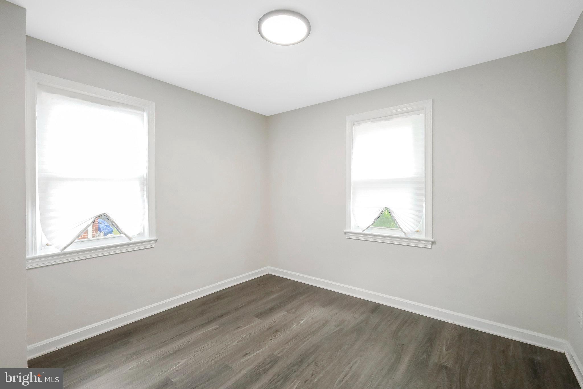 BRENTWOOD - Residential