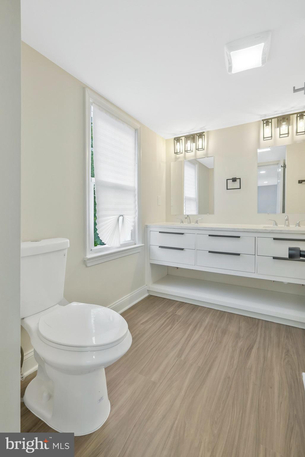 BRENTWOOD - Residential