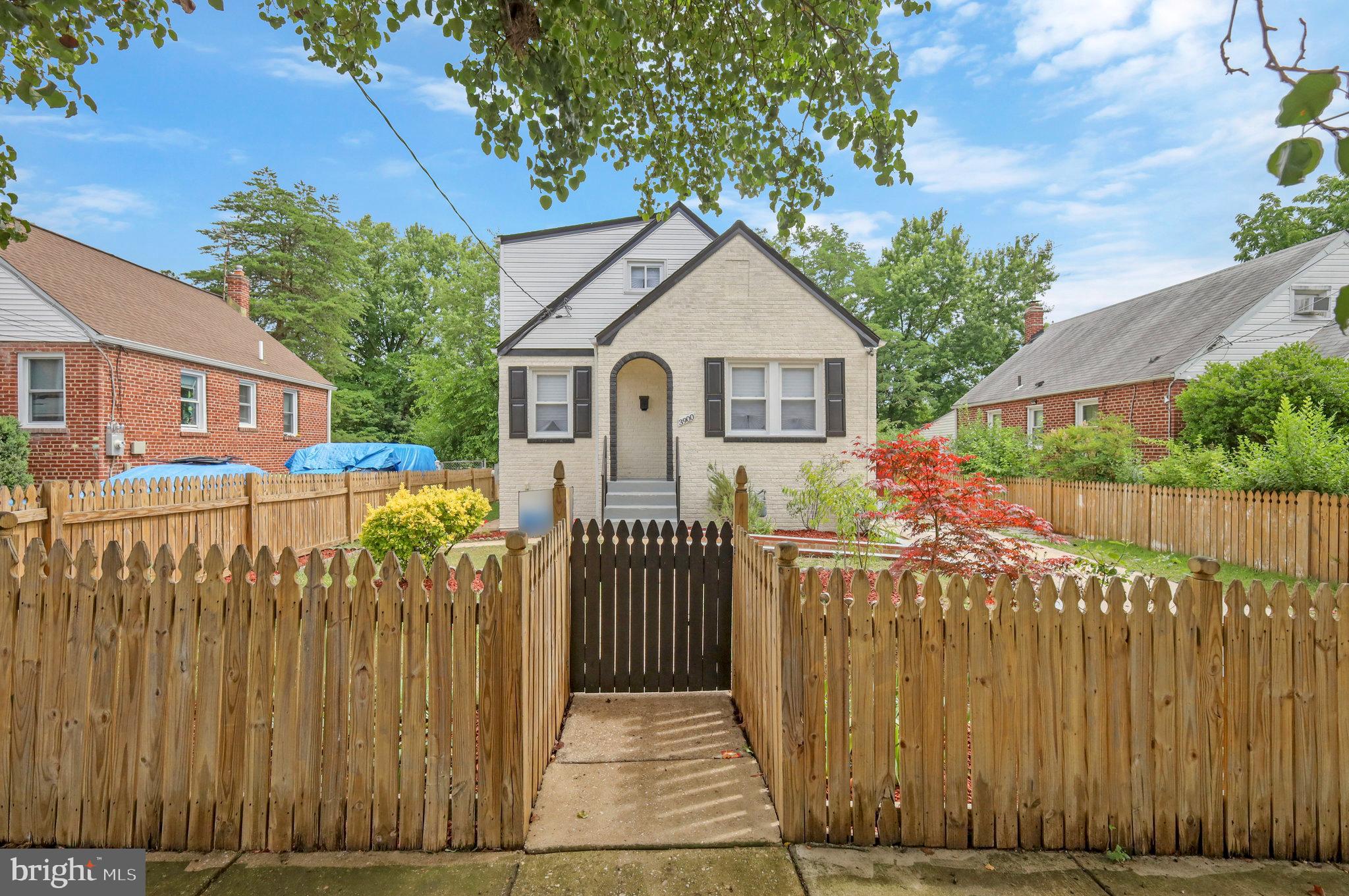 BRENTWOOD - Residential