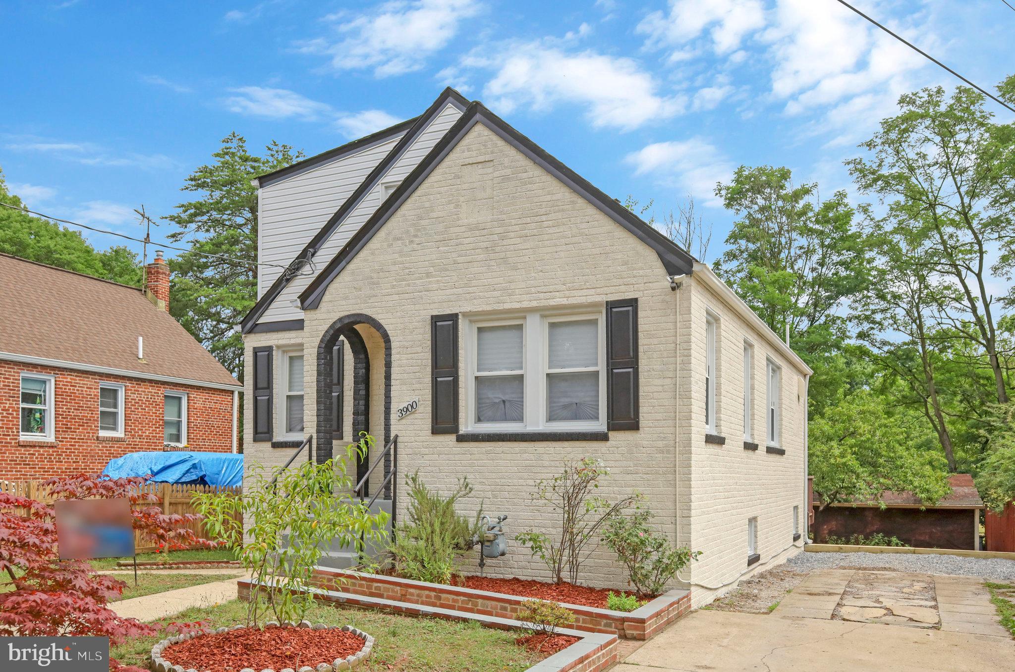 BRENTWOOD - Residential