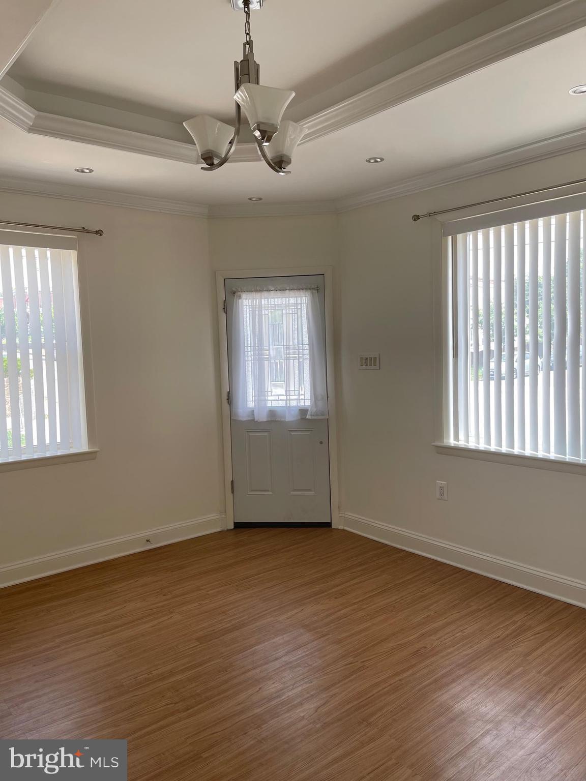 GREEKTOWN - Residential Lease