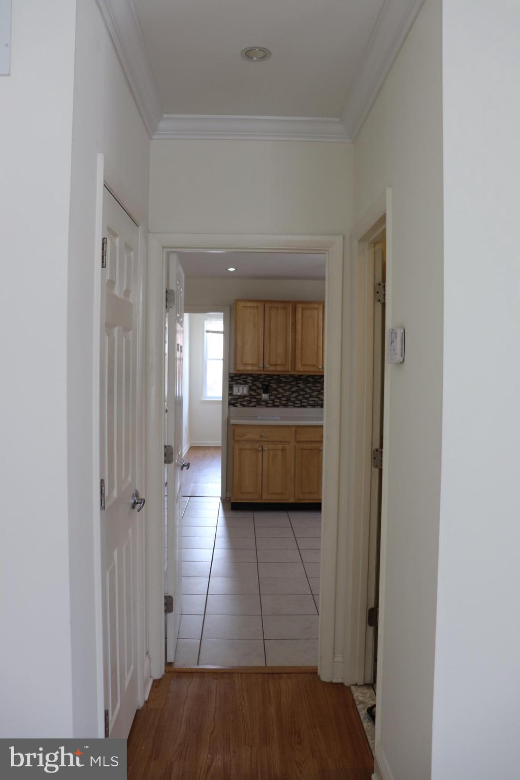 GREEKTOWN - Residential Lease