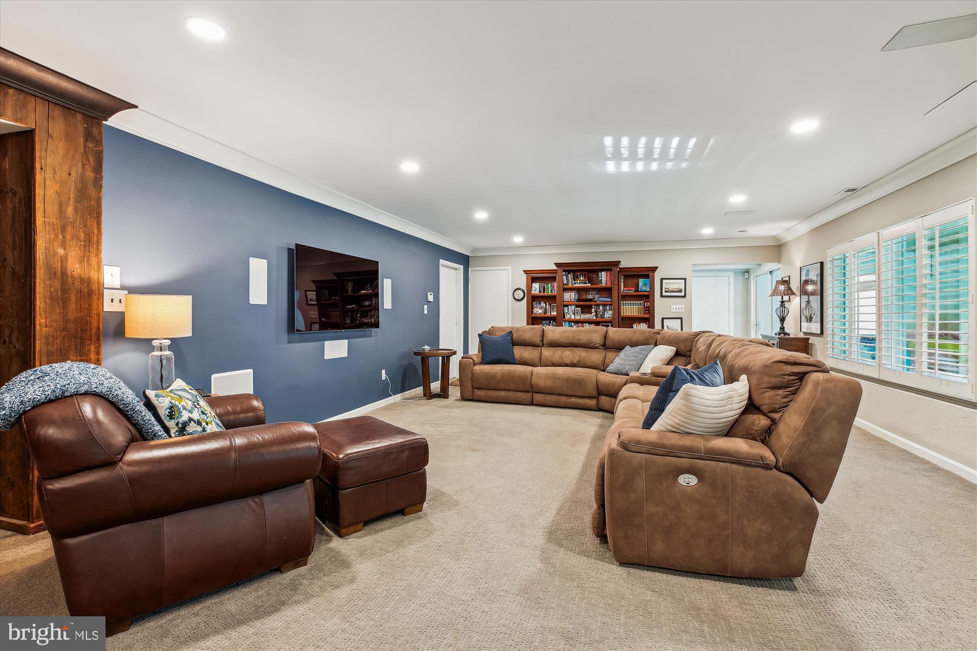 MANOR PARK - Residential