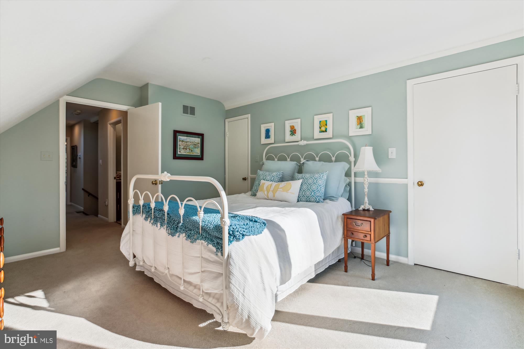 MANOR PARK - Residential