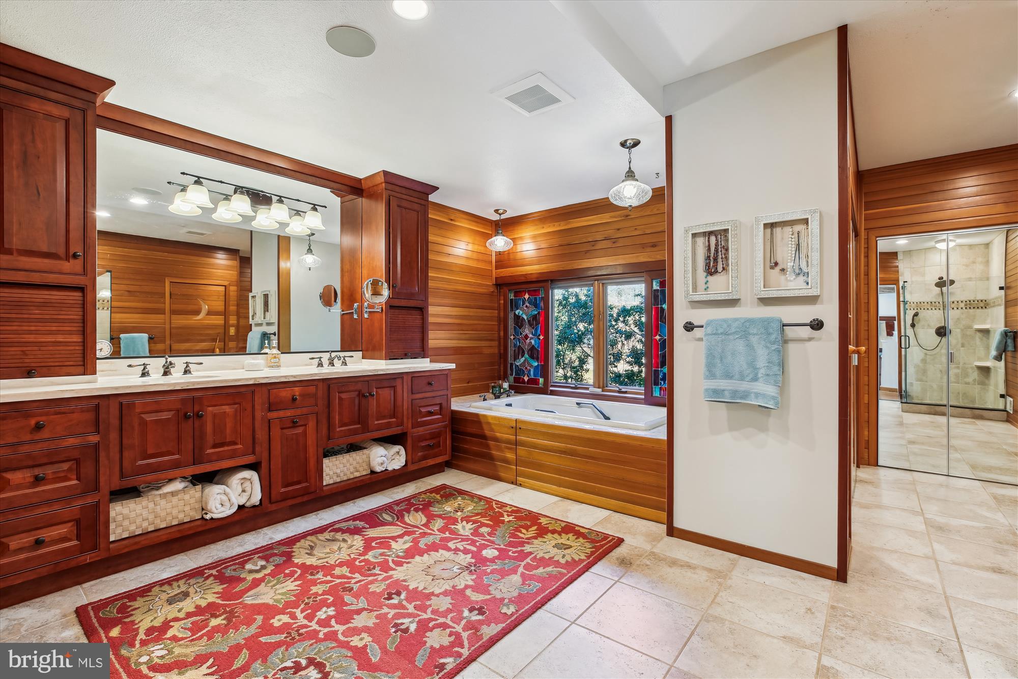 MANOR PARK - Residential