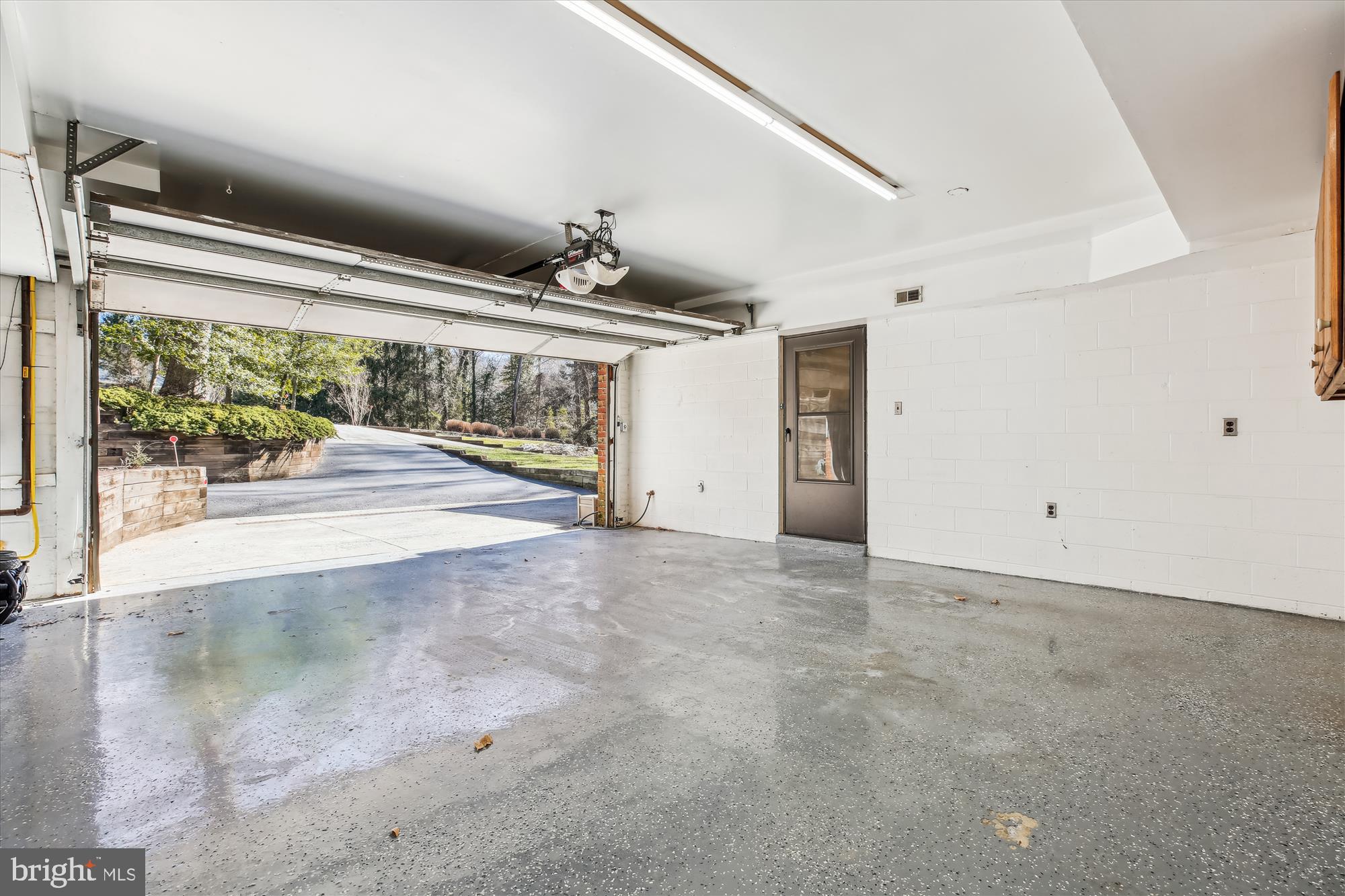 MANOR PARK - Residential