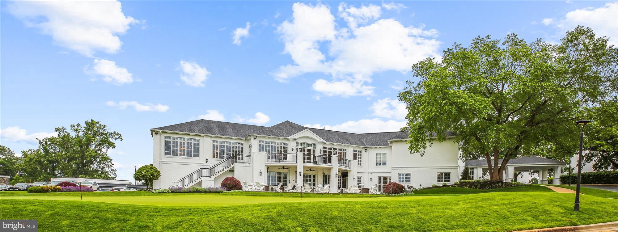 MANOR PARK - Residential