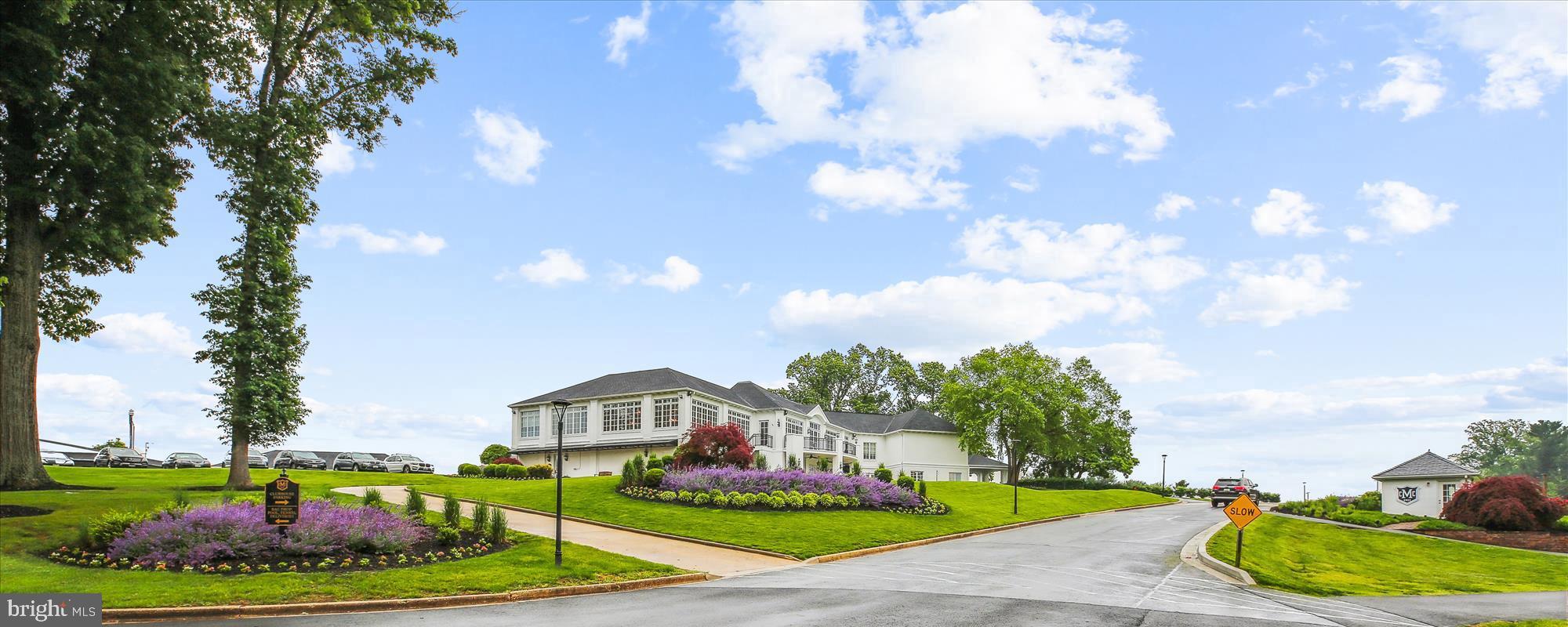 MANOR PARK - Residential