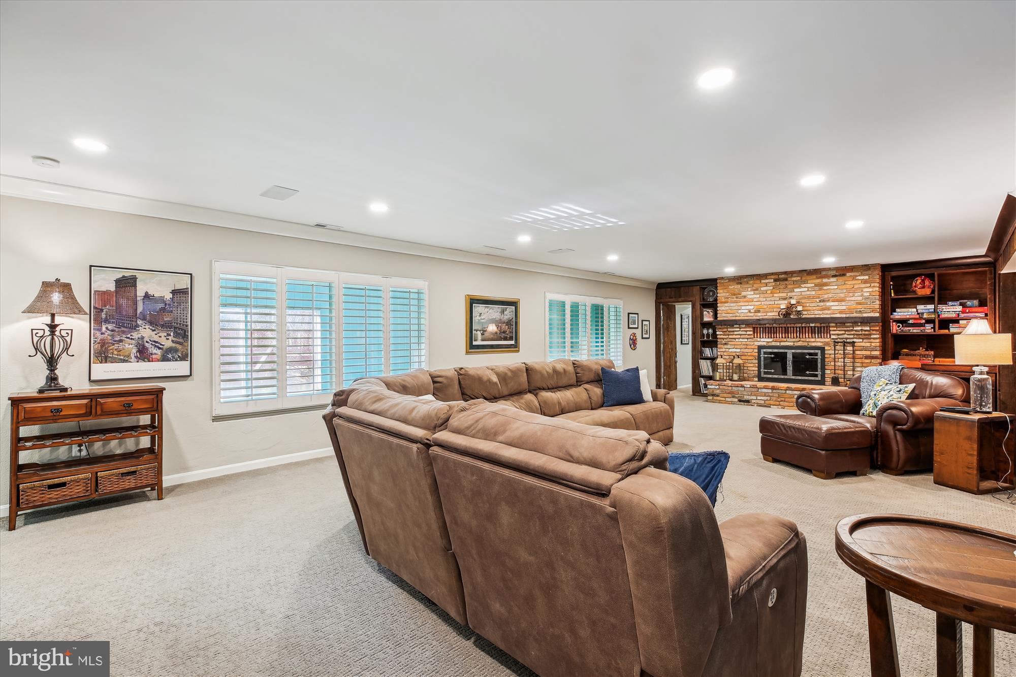 MANOR PARK - Residential