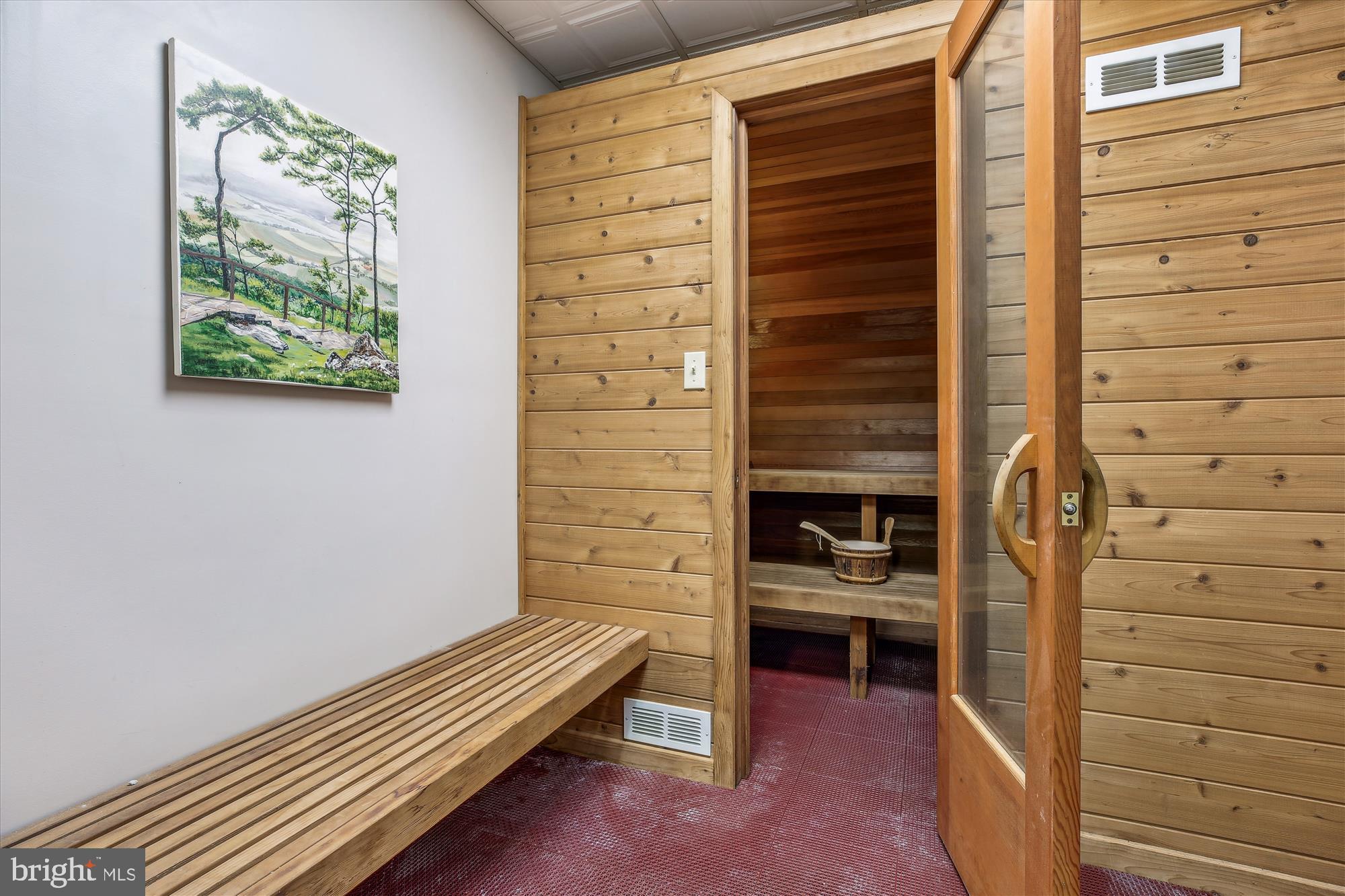 MANOR PARK - Residential