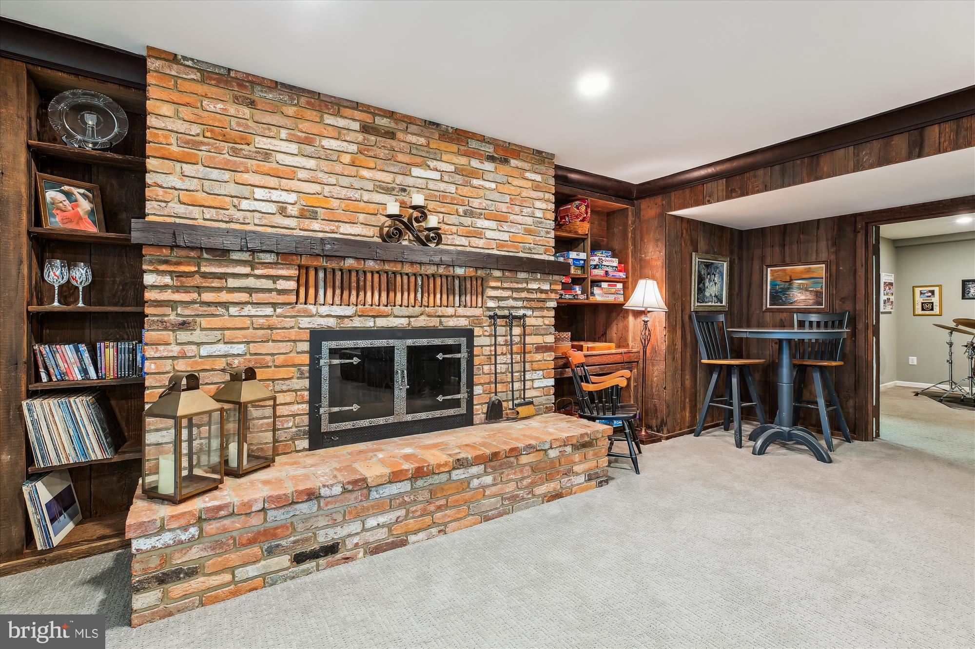 MANOR PARK - Residential