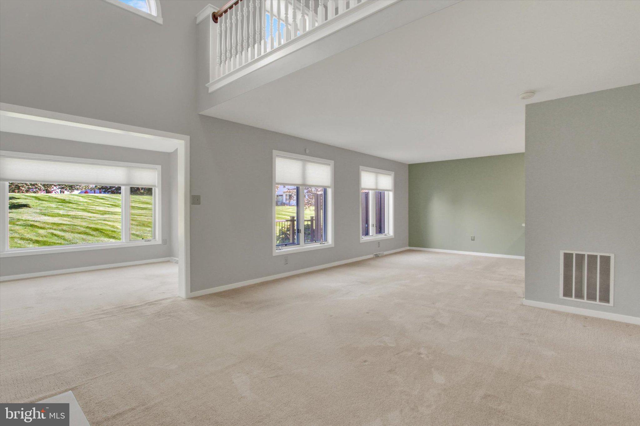 2563 FAIRWAY DRIVE 2563