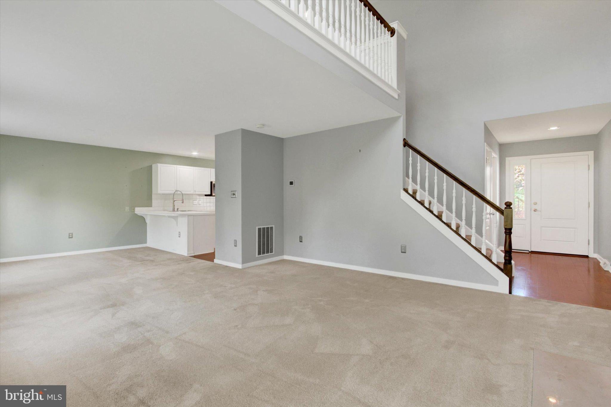 2563 FAIRWAY DRIVE 2563