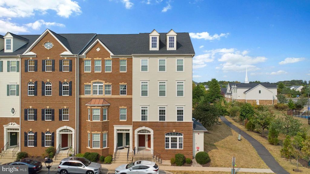 Photo of 25408 Patriot Terrace, ALDIE, VA 20105 (MLS # VALO2106250)