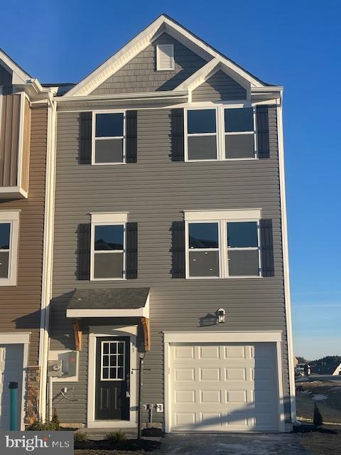 SOUTH BROOK - Residential Lease