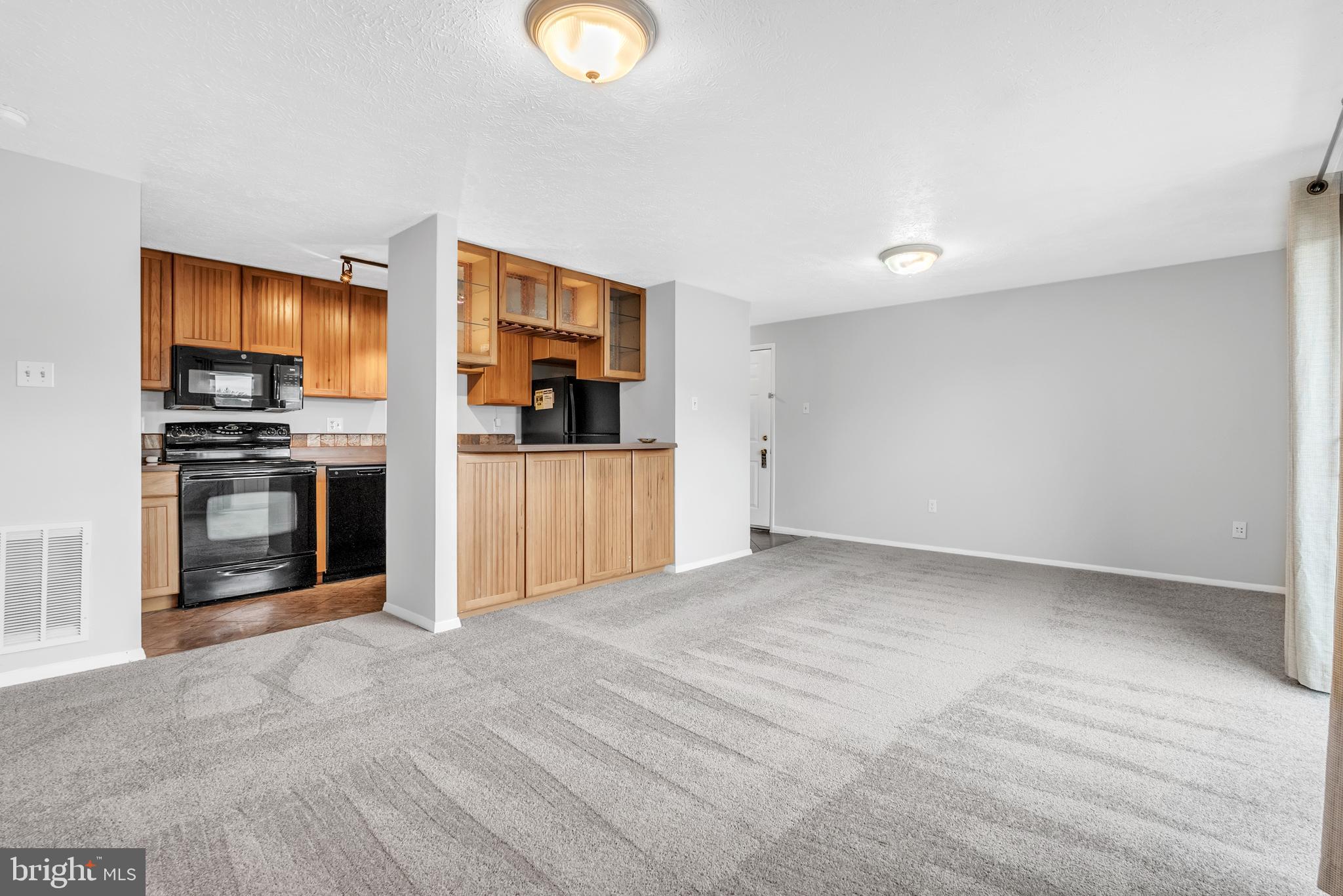 GREENFIELD COMMONS - Residential