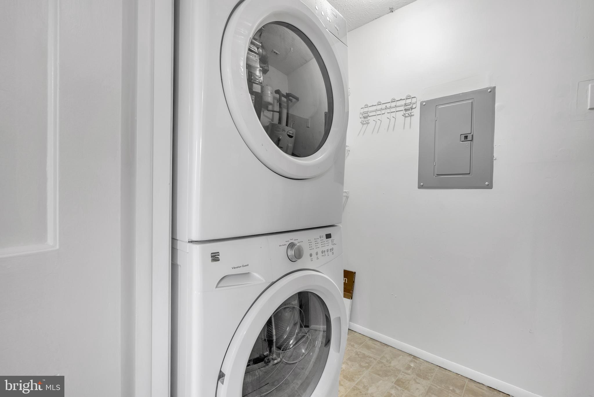 GREENFIELD COMMONS - Residential