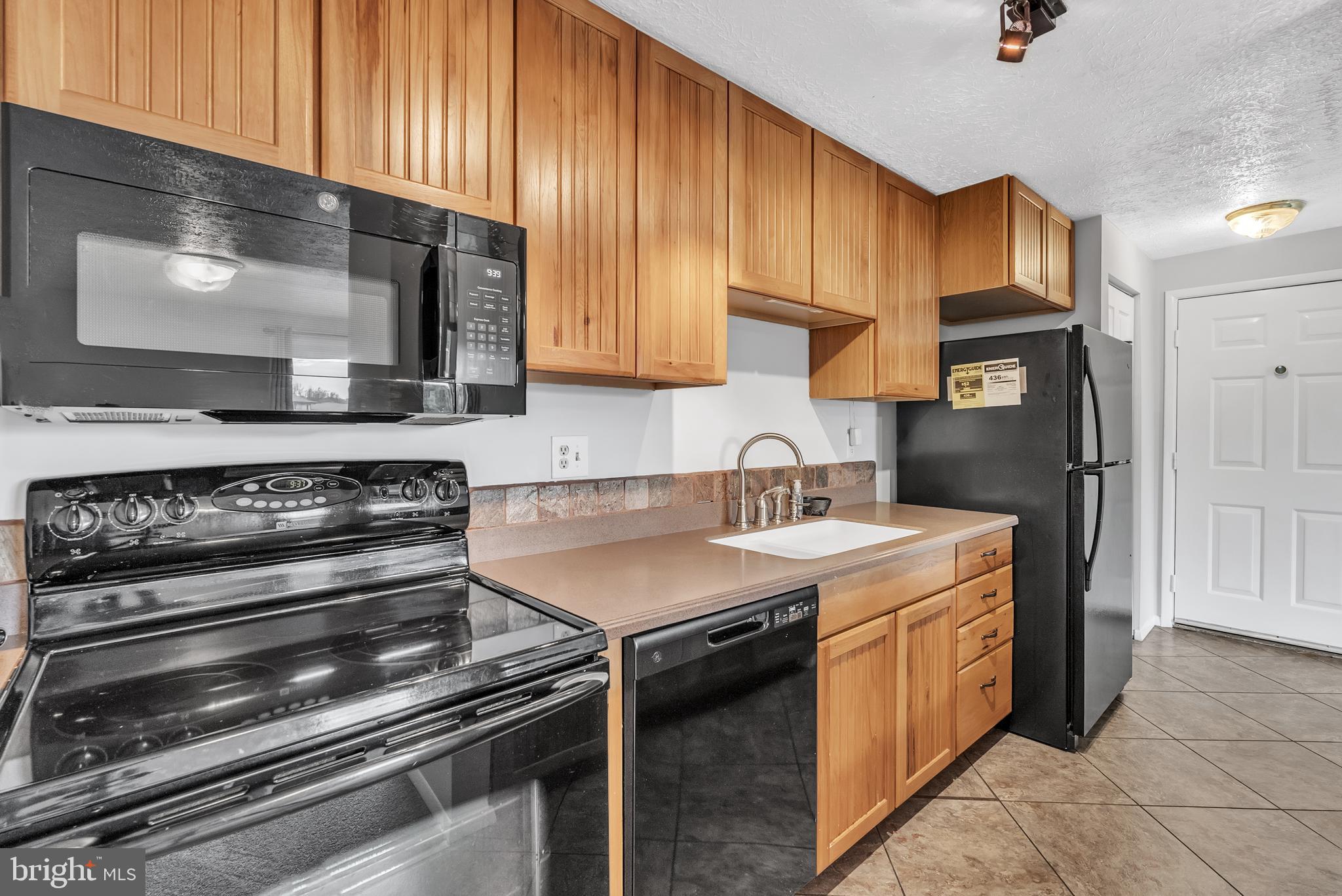 GREENFIELD COMMONS - Residential