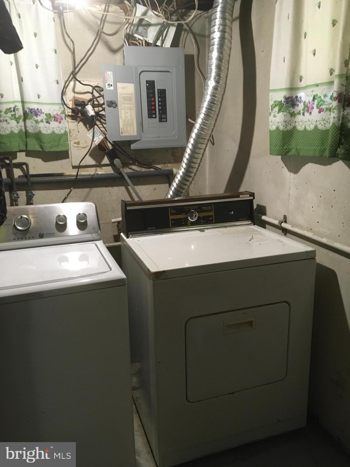 COLUMBIA PARK - Residential