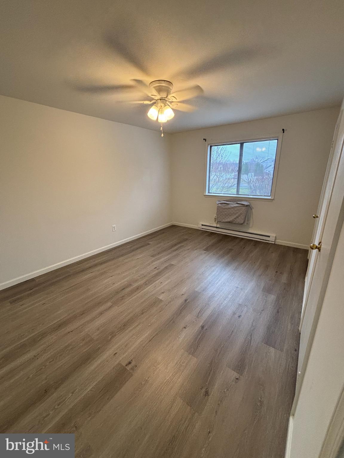 DOYLESTOWN COMMONS - Residential Lease