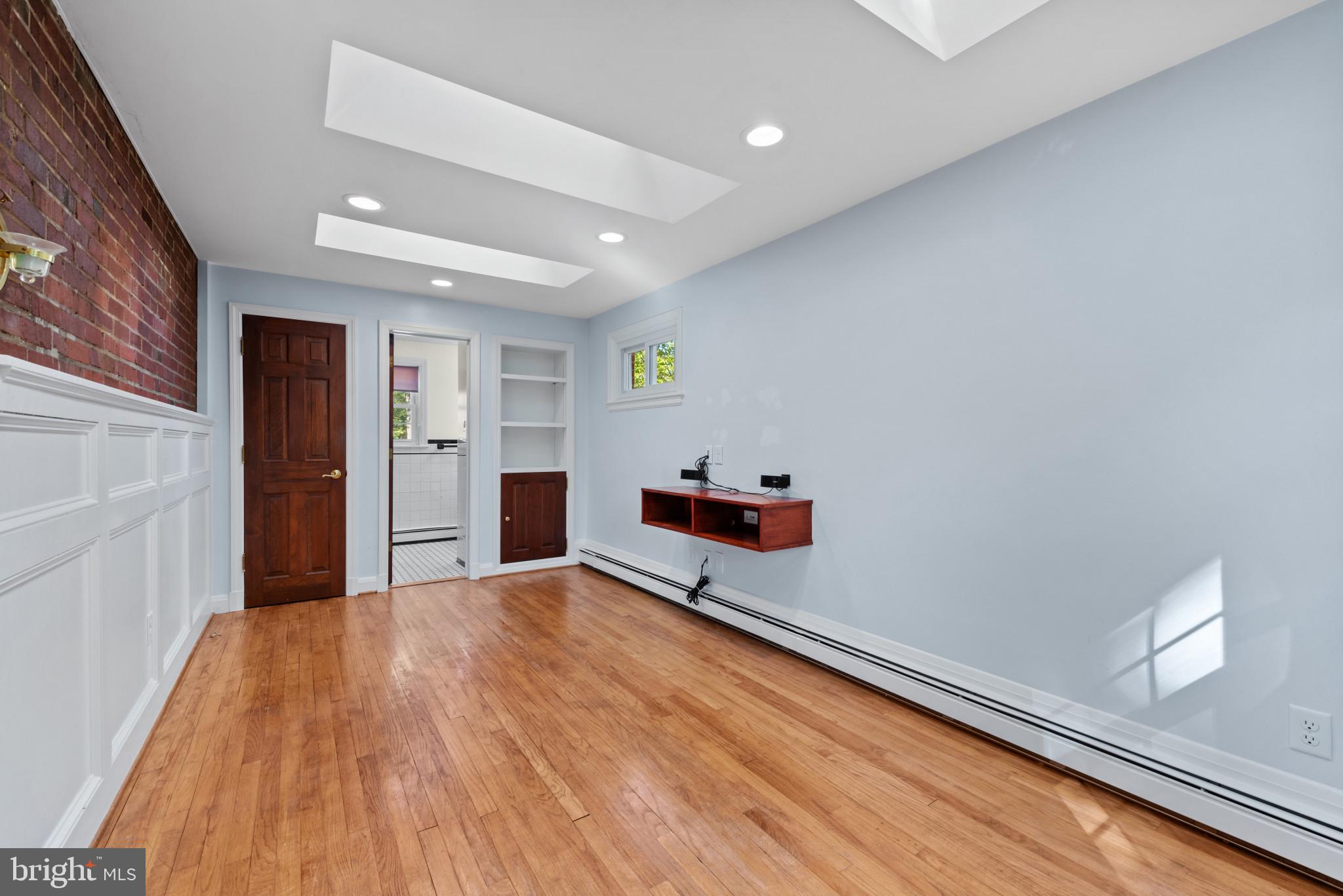 MOUNT RIDGE - Residential