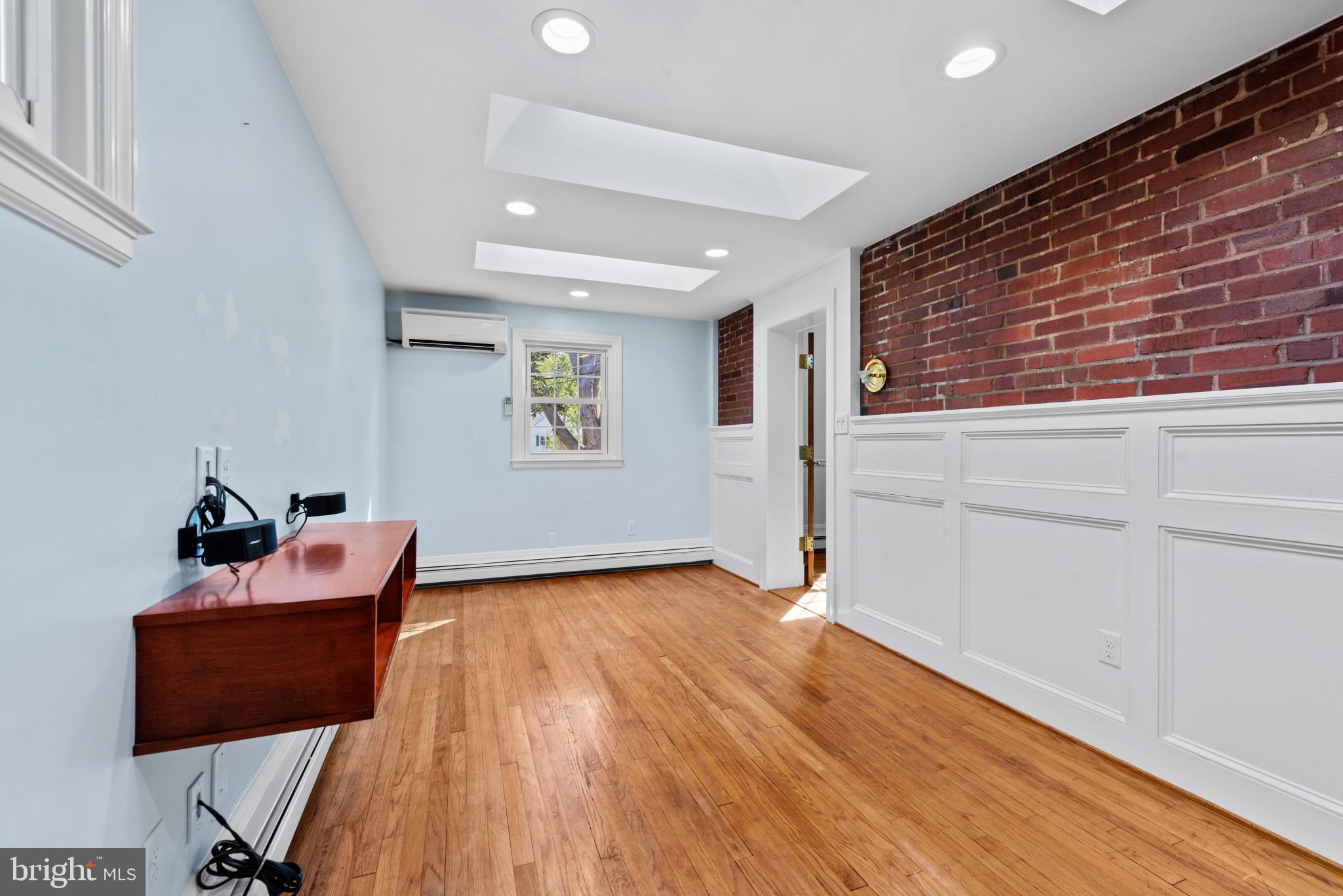 MOUNT RIDGE - Residential