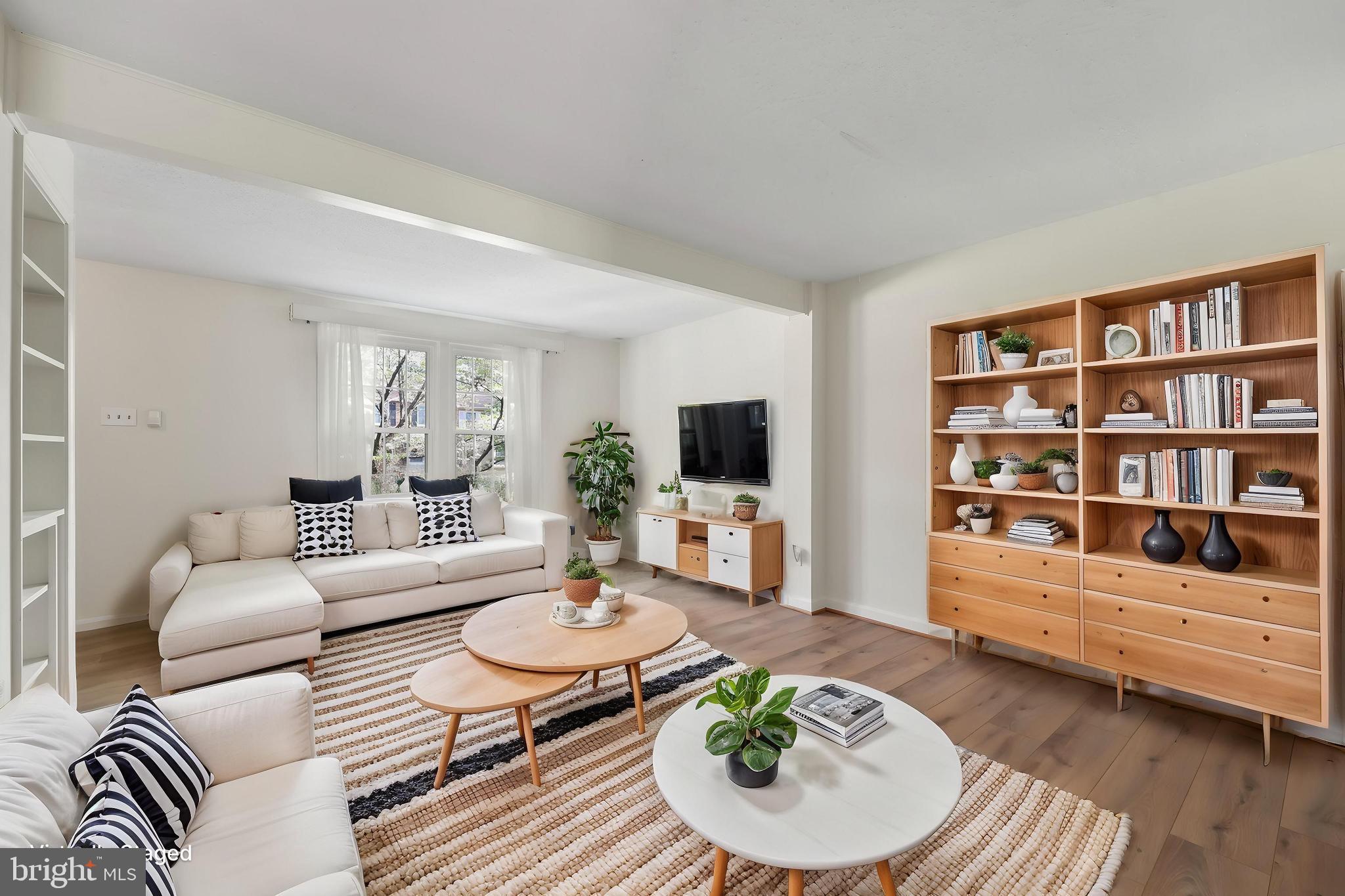 TARTAN VILLAGE - Residential