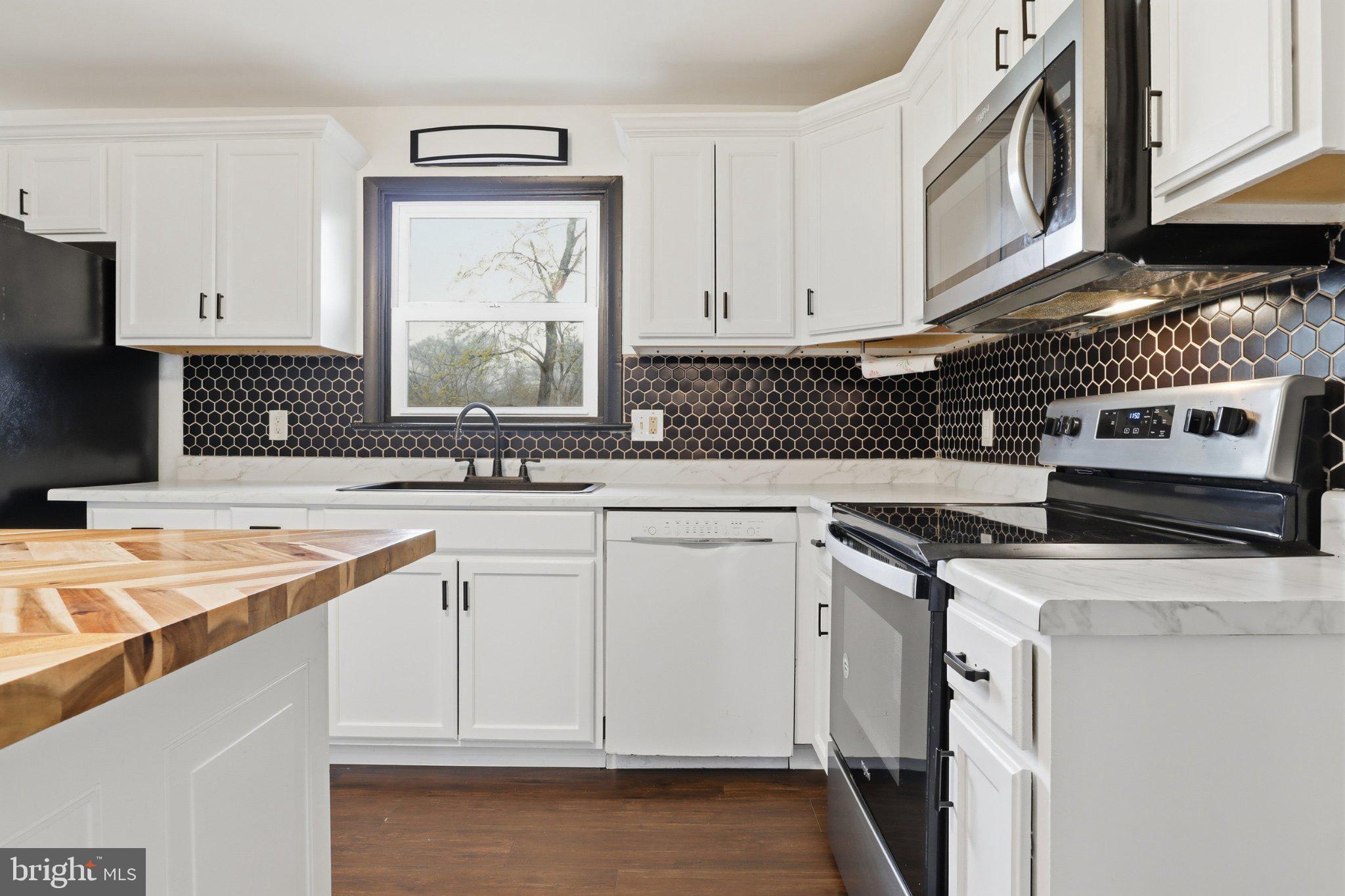 CONESTOGA GARDENS - Residential