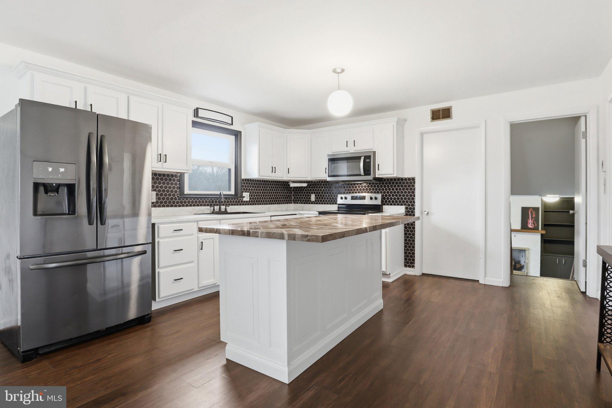 CONESTOGA GARDENS - Residential