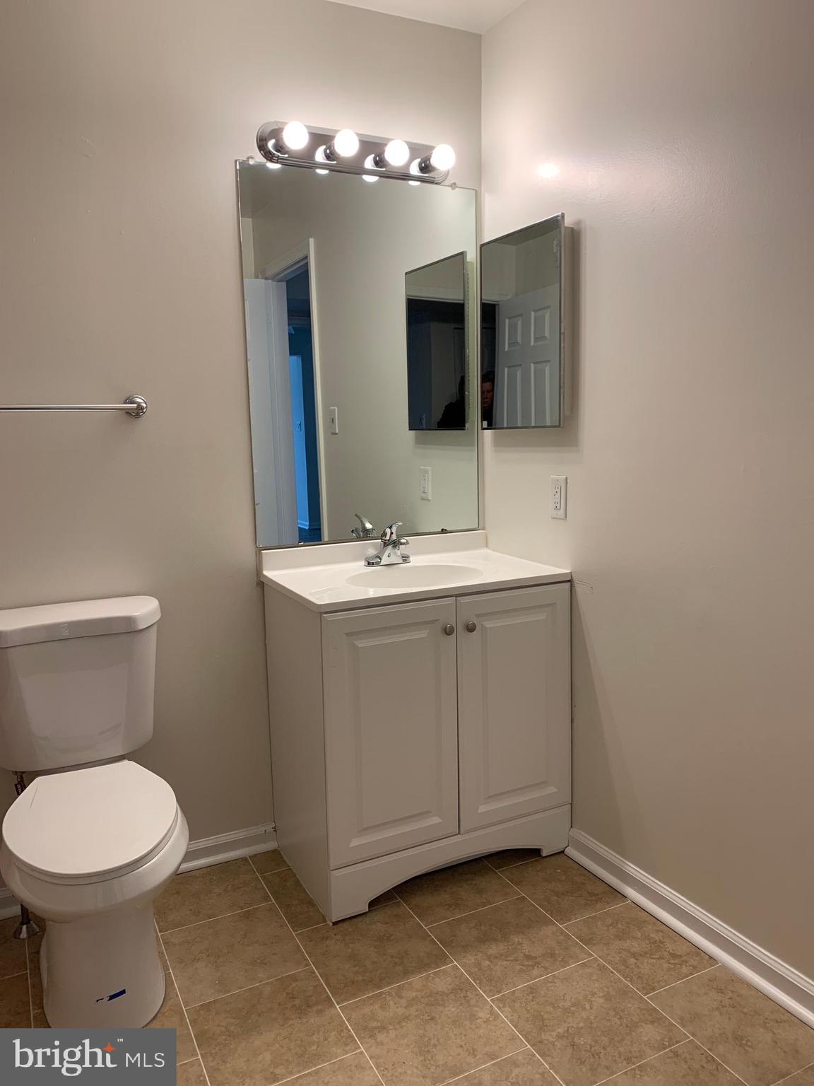 TAMERLANE - Residential Lease