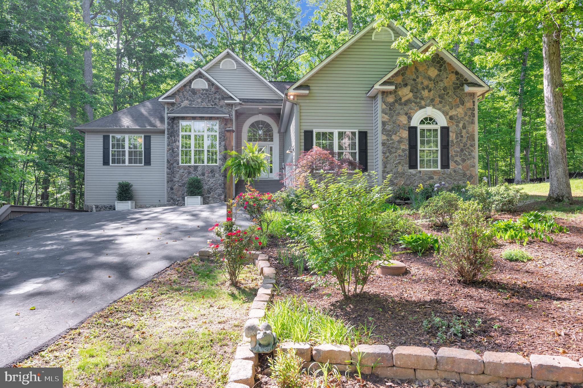 LAKE OF THE WOODS - Residential