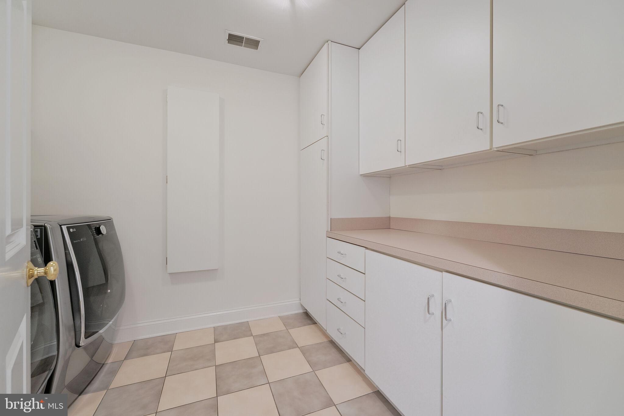 HUNTINGTON TERRACE - Residential