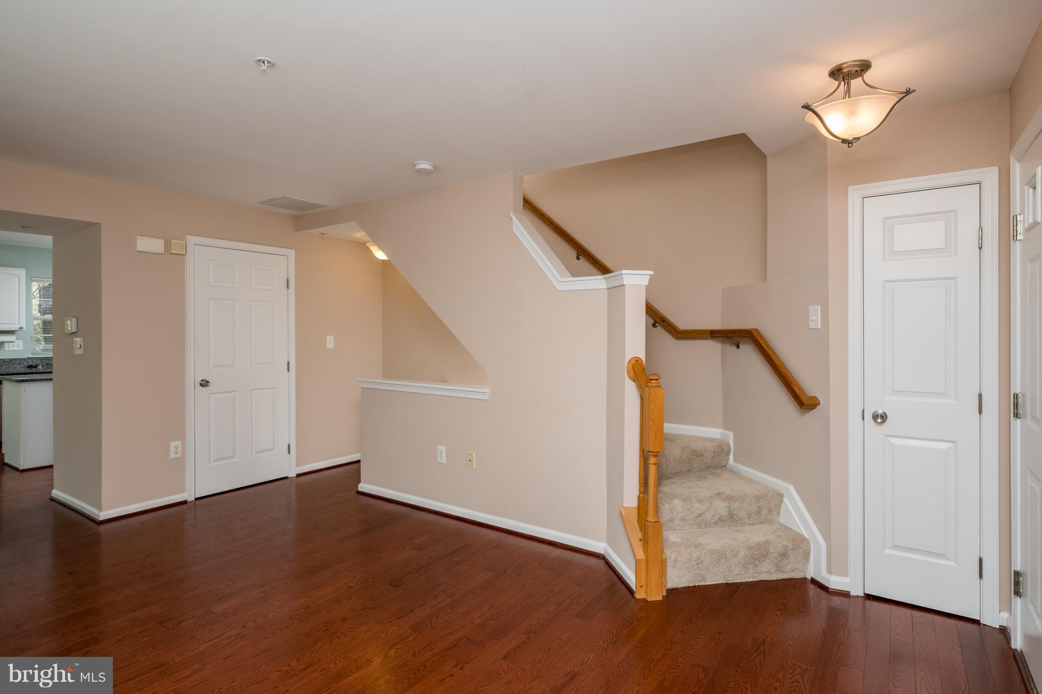 RUSSETT - Residential