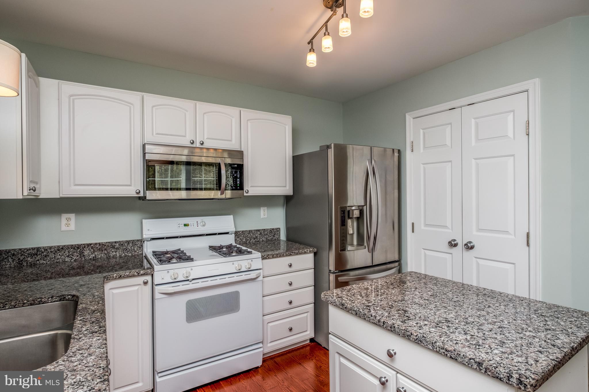 RUSSETT - Residential