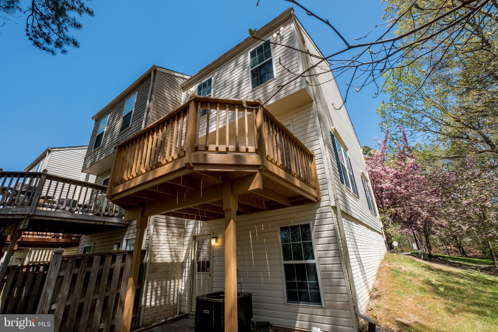 RUSSETT - Residential