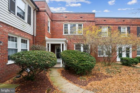 2600 16TH STREET S 696 ARLINGTON VA 22204