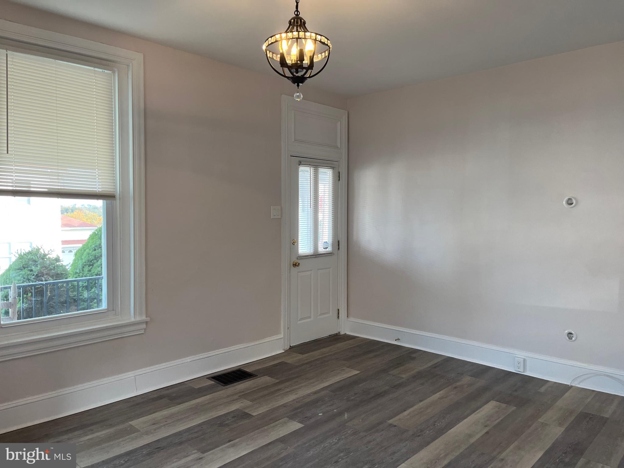 BELMONT HILLS - Residential Lease