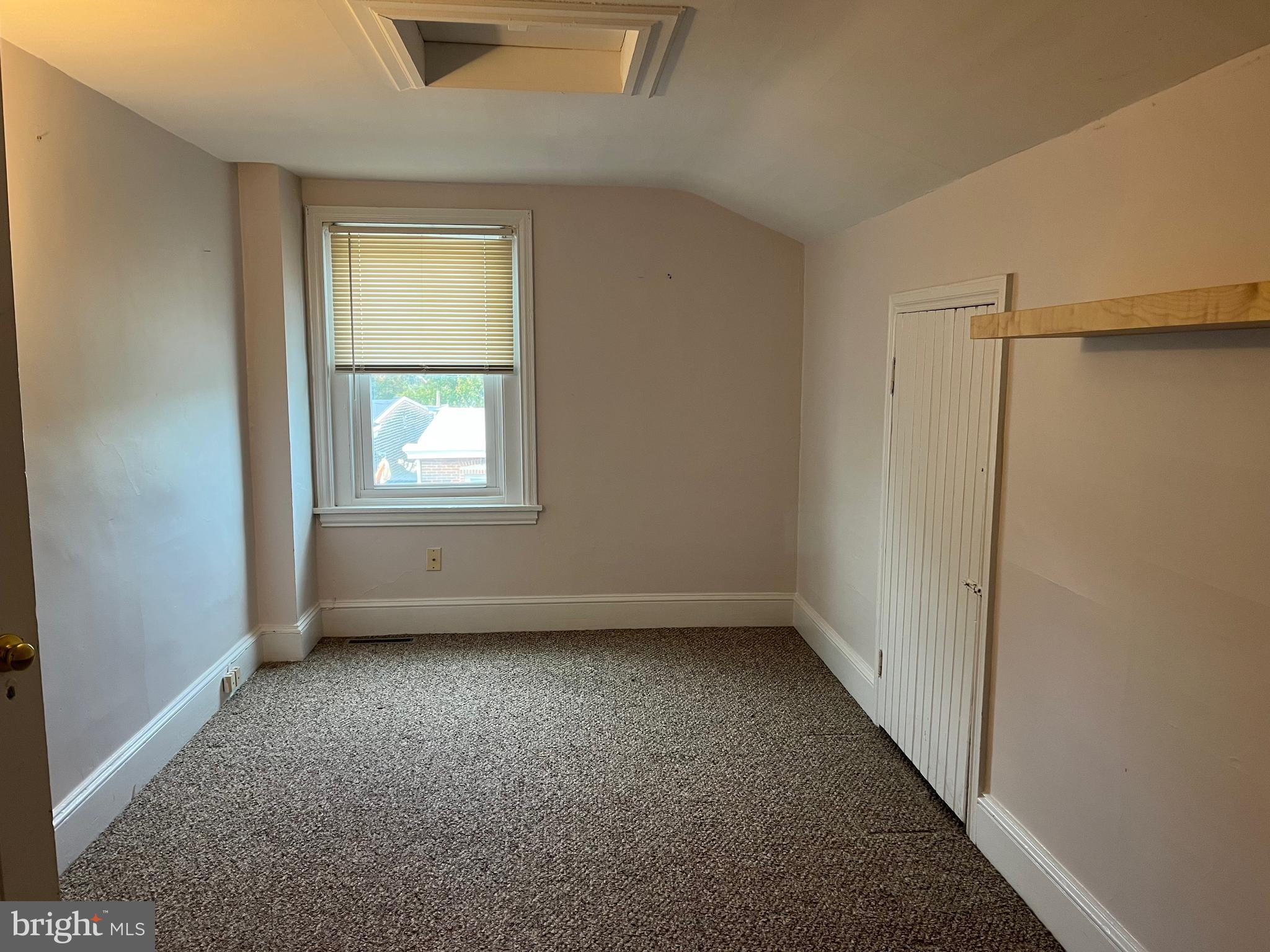 BELMONT HILLS - Residential Lease