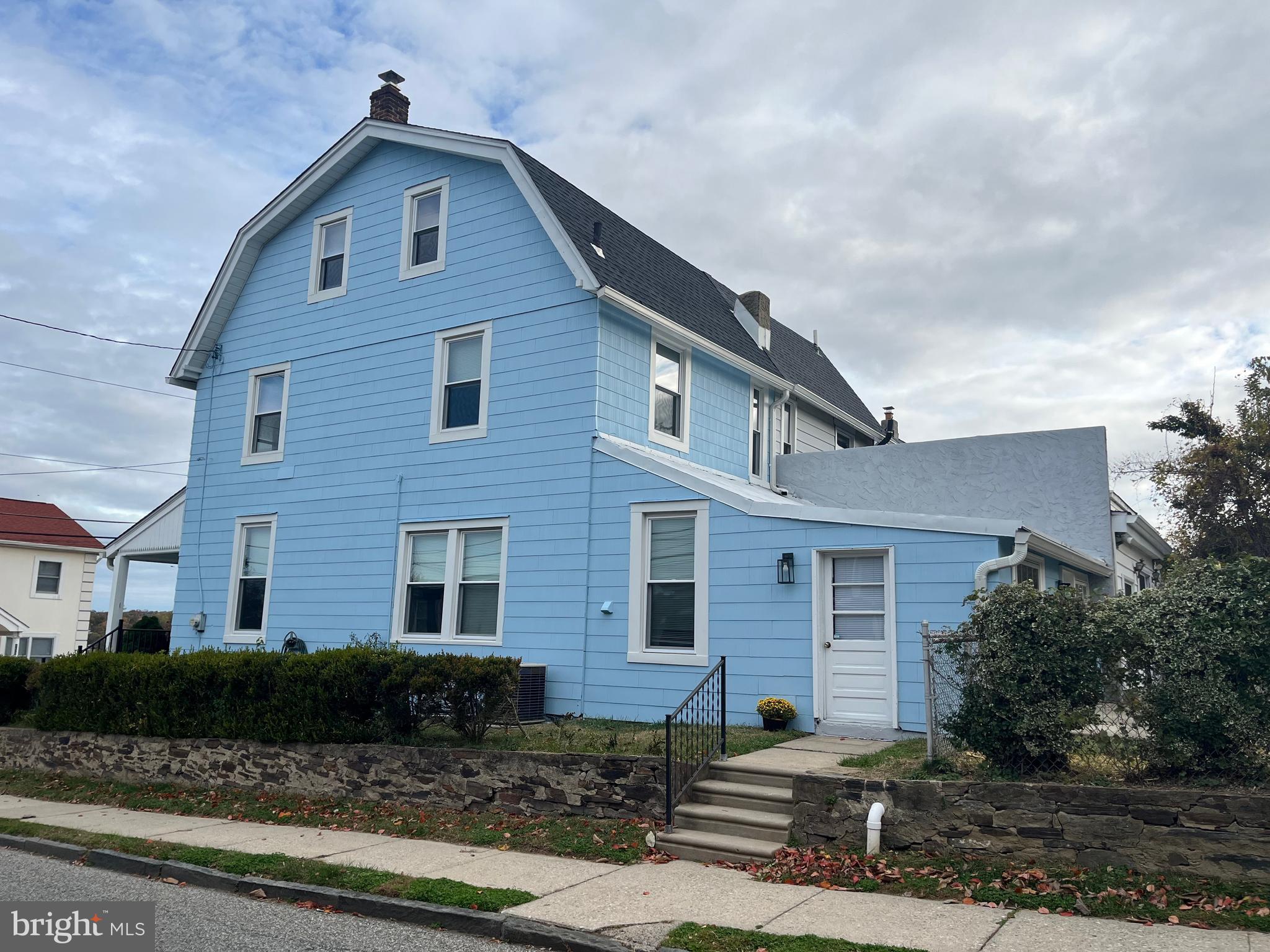 BELMONT HILLS - Residential Lease