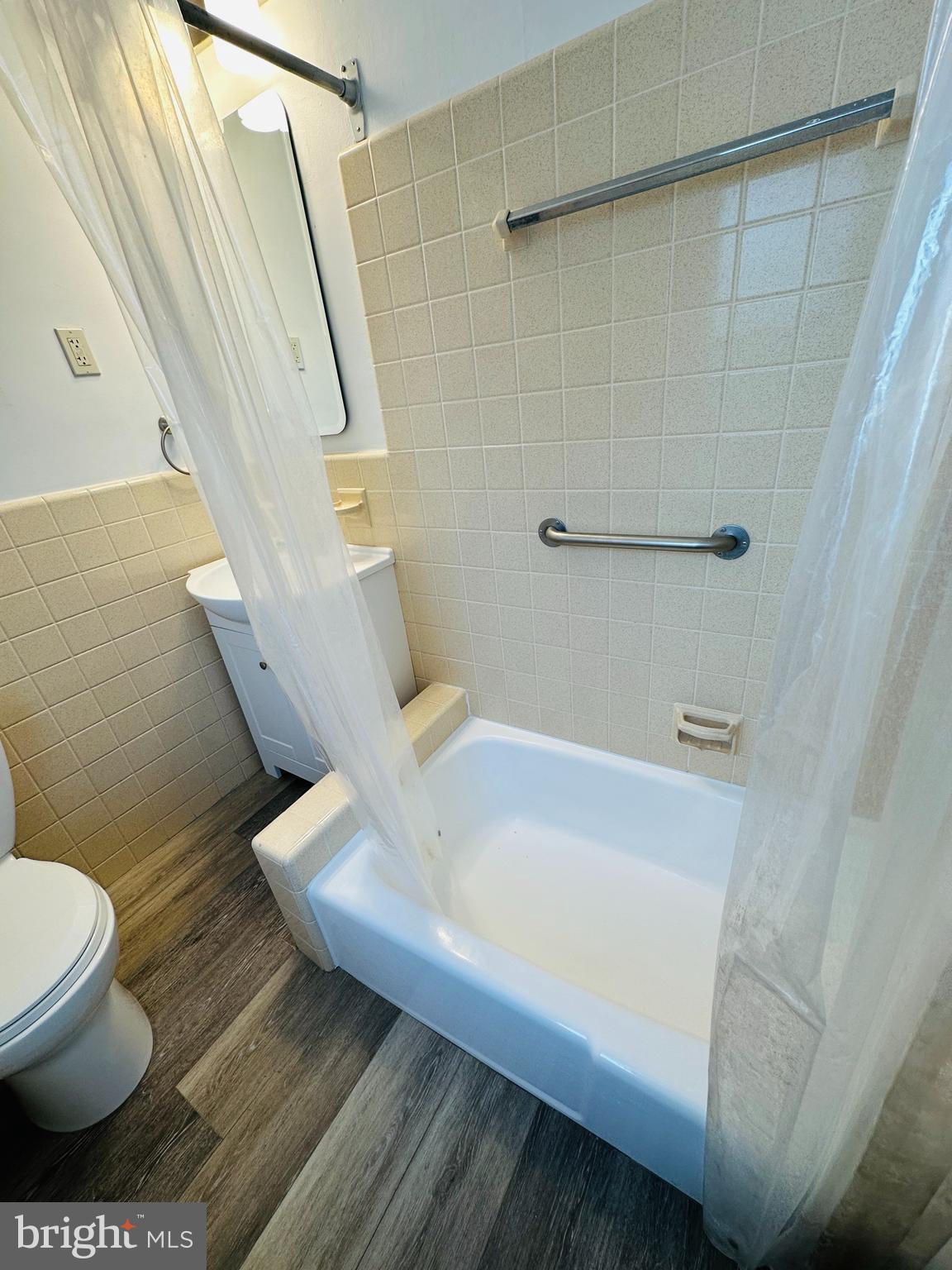 BELMONT HILLS - Residential Lease