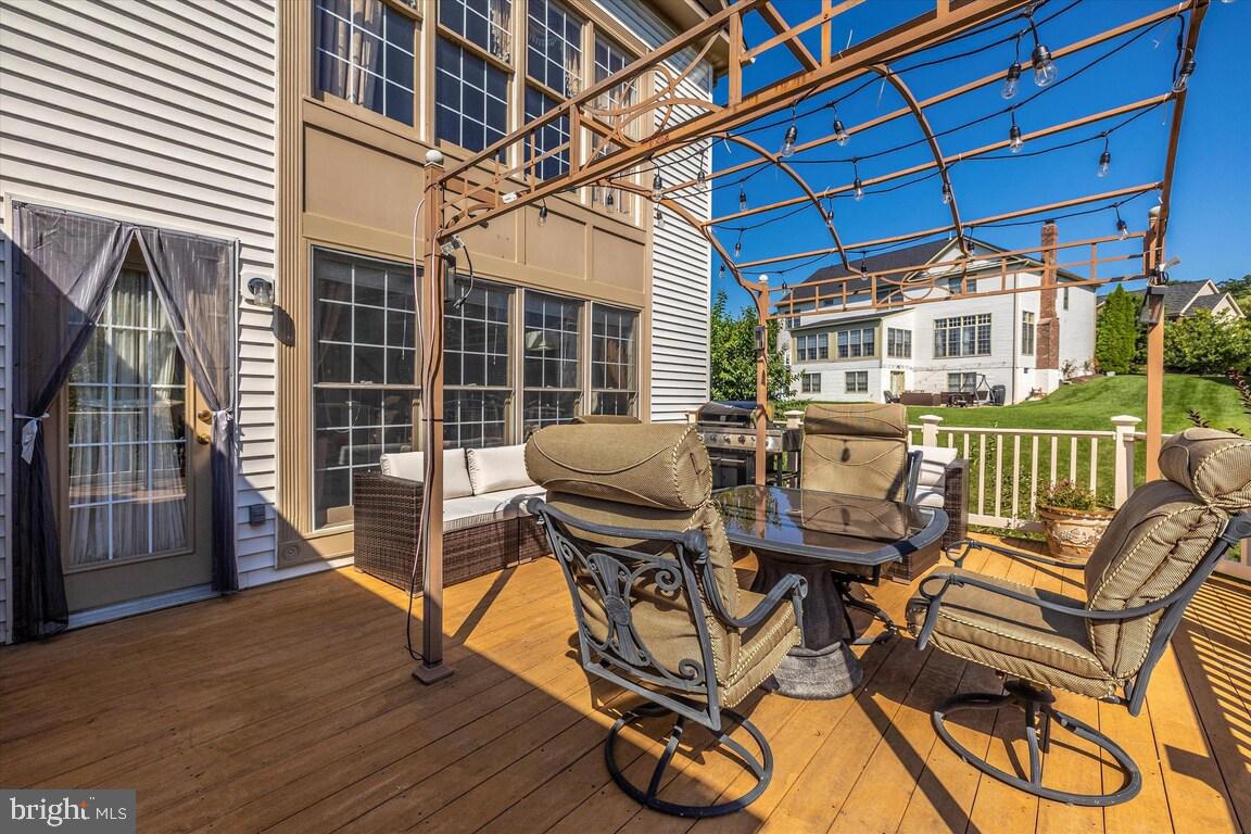 BROWNSTOWN ESTATES - Residential