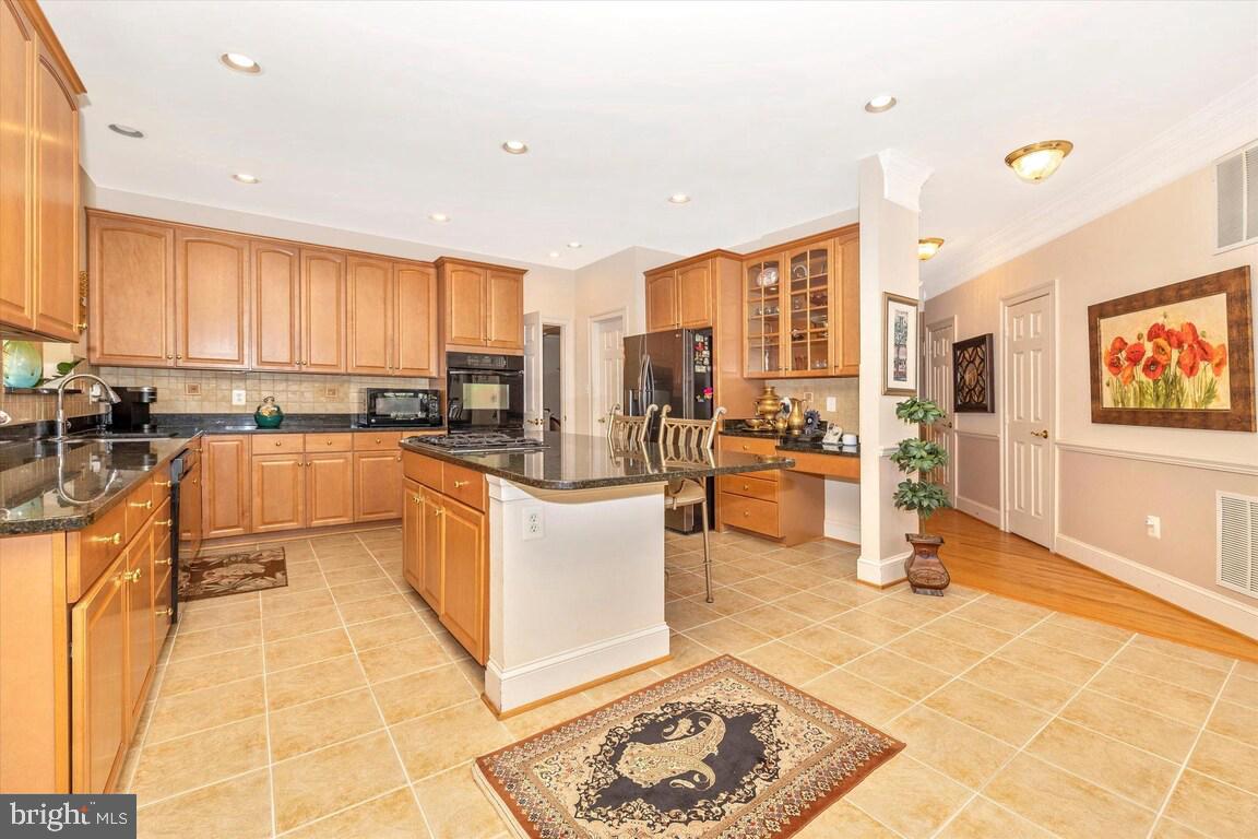 BROWNSTOWN ESTATES - Residential