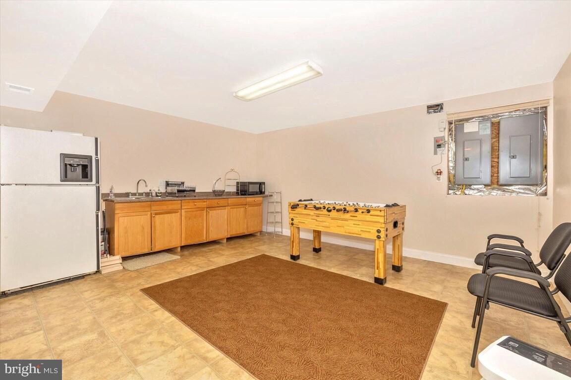 BROWNSTOWN ESTATES - Residential