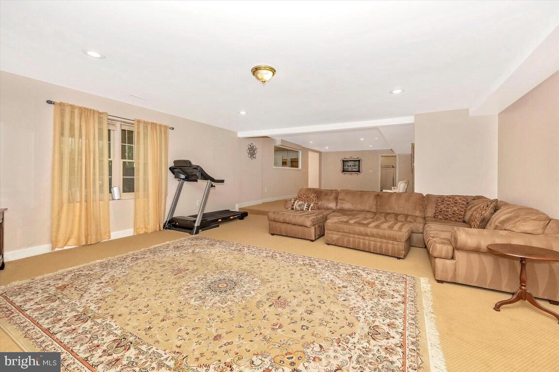 BROWNSTOWN ESTATES - Residential