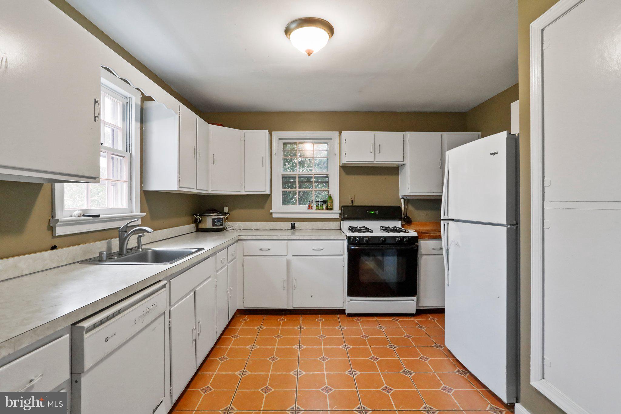 GLENMONT FOREST - Residential