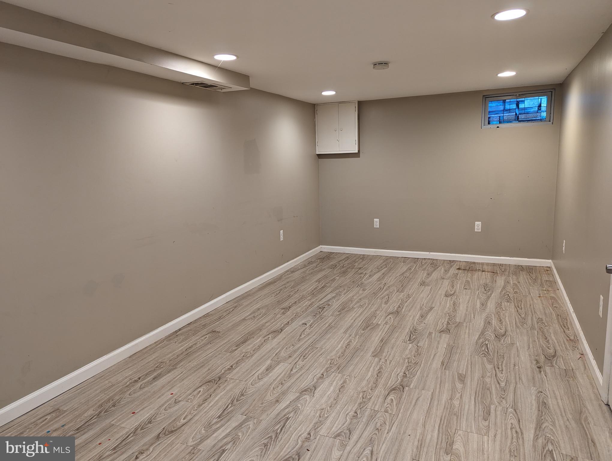 GLENMONT FOREST - Residential