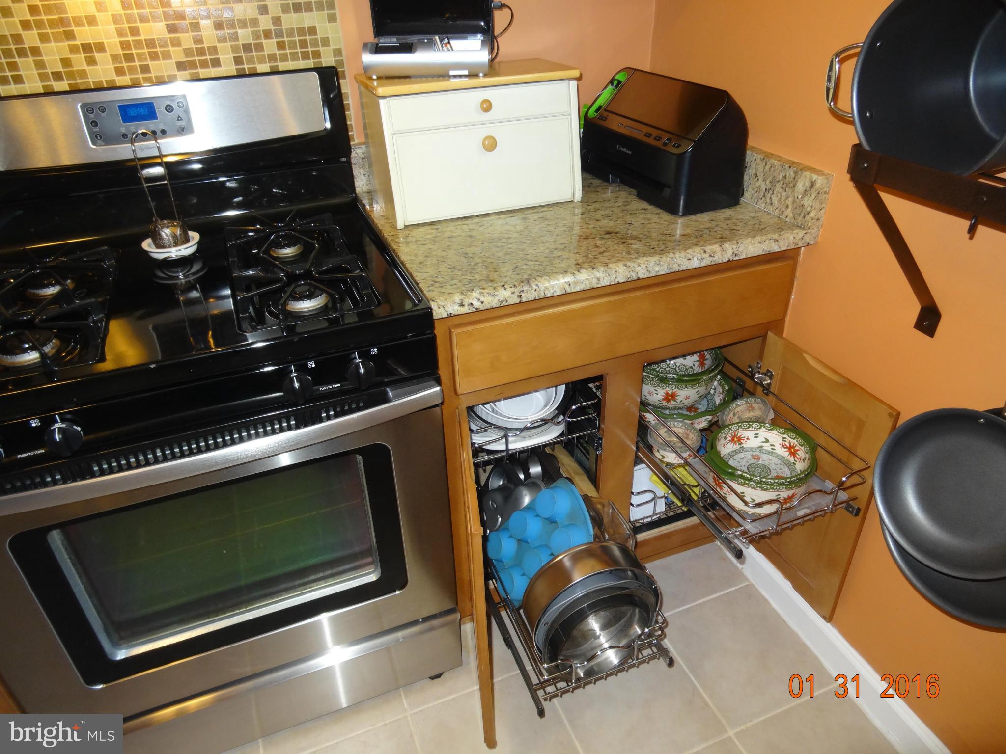 HALLMARK MANOR/WESTGATE - Residential