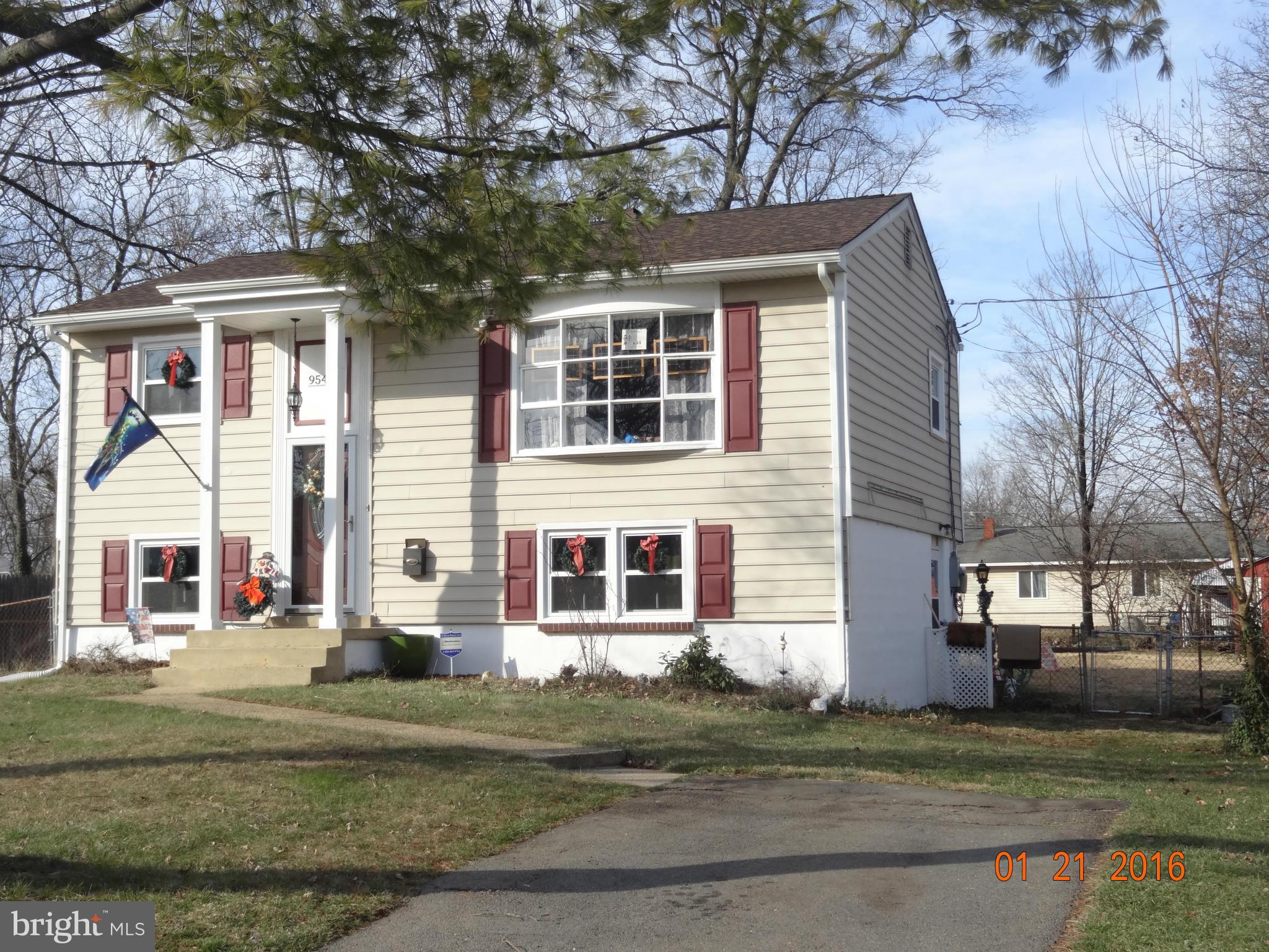 HALLMARK MANOR/WESTGATE - Residential