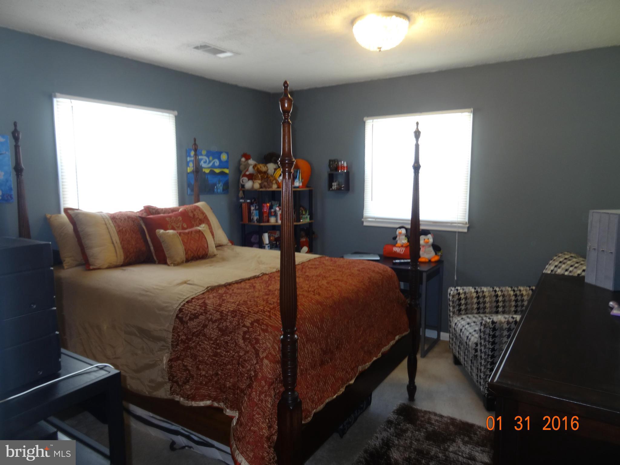 HALLMARK MANOR/WESTGATE - Residential